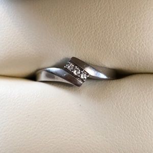 Size 5 White Gold Ring with 1/3 Carat Diamond
